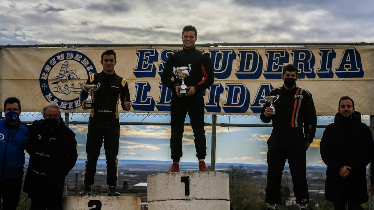 El piloto de Cervera, Arnau Biosca, de la Escuderia Mollerussa, ganó ayer el Open Car Cross Series.
