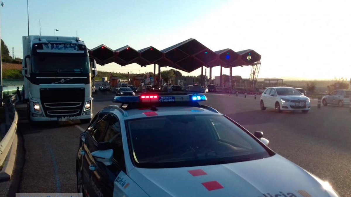 Un camionero multiplica por 16 la tasa de alcoholemia permitida