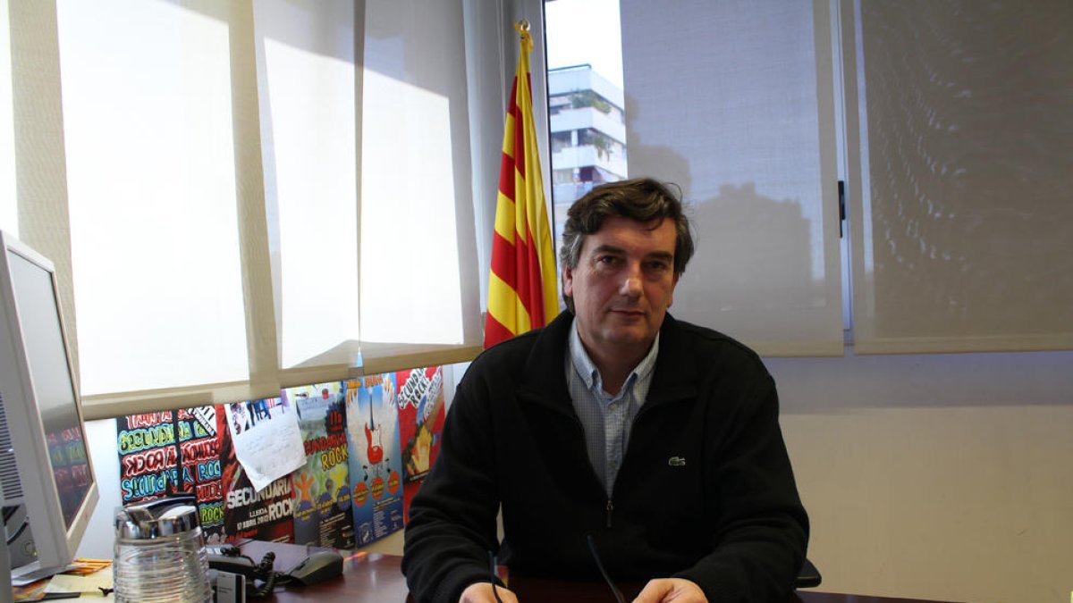 Foto d’arxiu de Miquel Àngel Cullerés de l’època a Ensenyament.