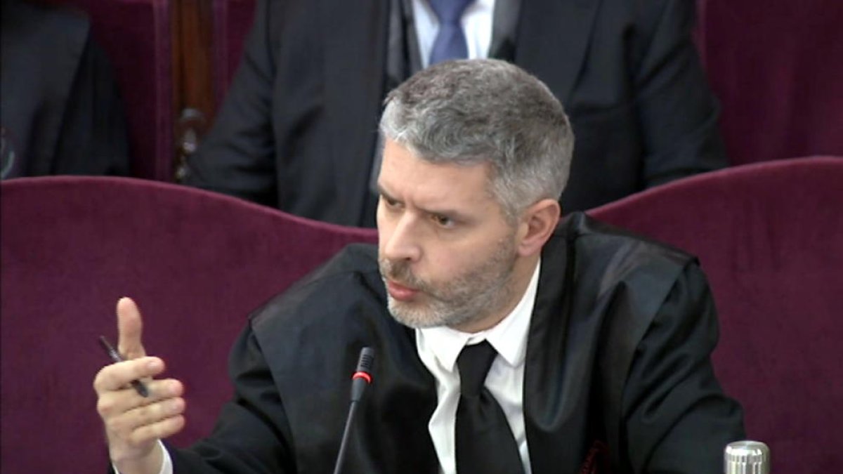 La defensa de Junqueras i Romeva renuncia a 19 testimonis al Suprem