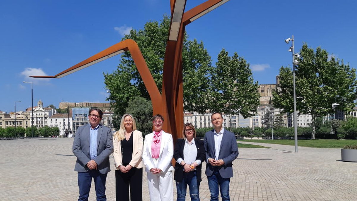Imatge d’arxiu de Maria Burrel i Ángeles Ribes.