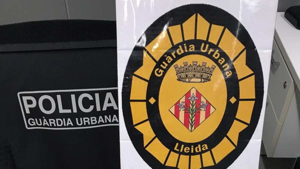 Imatge del material comissat a un traficant al centre històric de Lleida