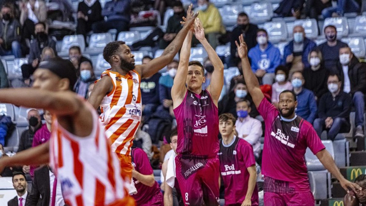 El Força Lleida tumba al potente Coruña