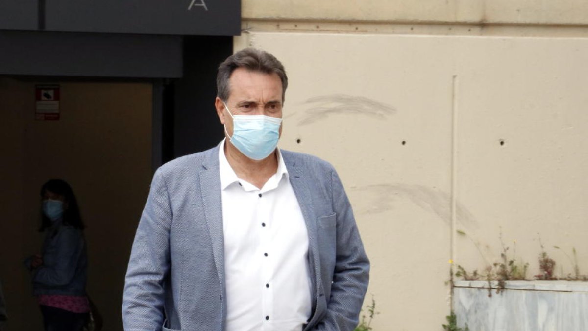 Josep Ibarz renuncia a la alcaldía de Almacelles después de ser inhabilitado nueve años por contrataciones 'en dedo'