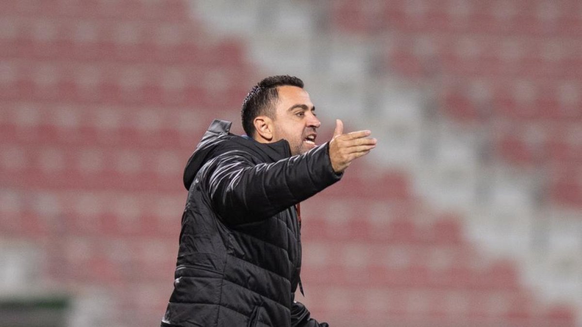 Xavi, dirigiendo un partido de su equipo, el Al-Sadd.