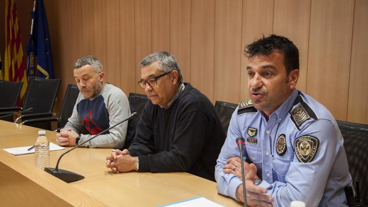 Roselló, Pascual y Dalghi en la presentación de la iniciativa.