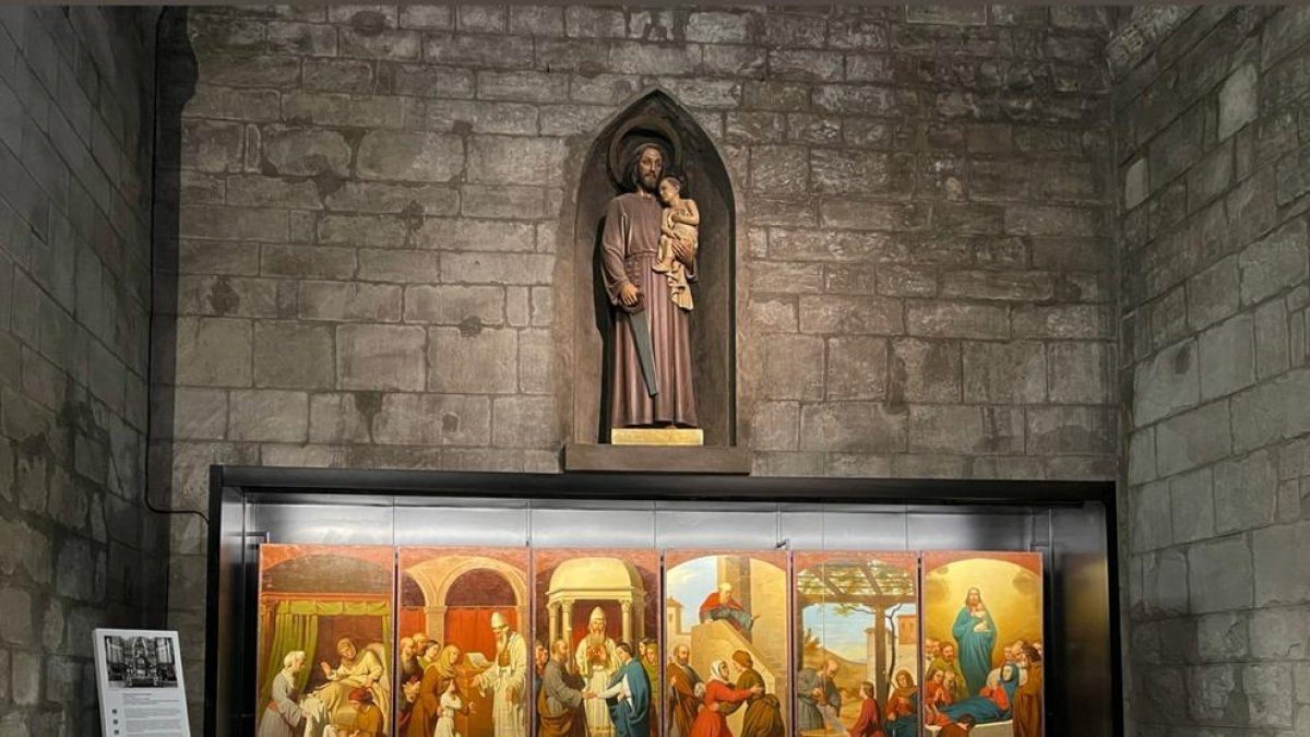 El retaule amb les teles que es van salvar de l’atac sofert durant la Guerra Civil espanyola.