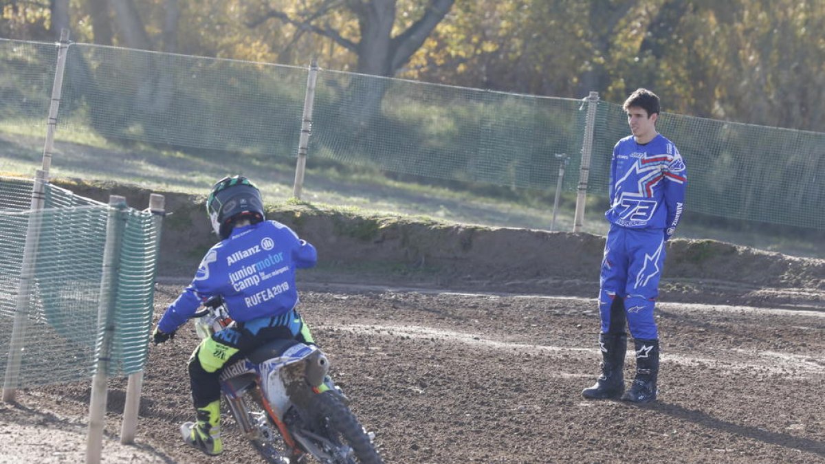 El campeón de Moto2 también rodó durante la matinal.
