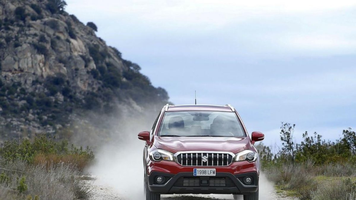 Suzuki llança al mercat l'S-Cross Mild Hybrid, més potent que els competidors