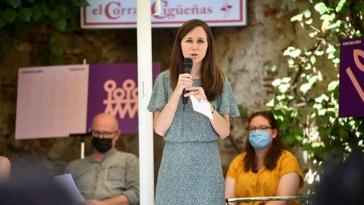 Ione Belarra, aspirante a liderar Podemos, ayer en Cáceres.