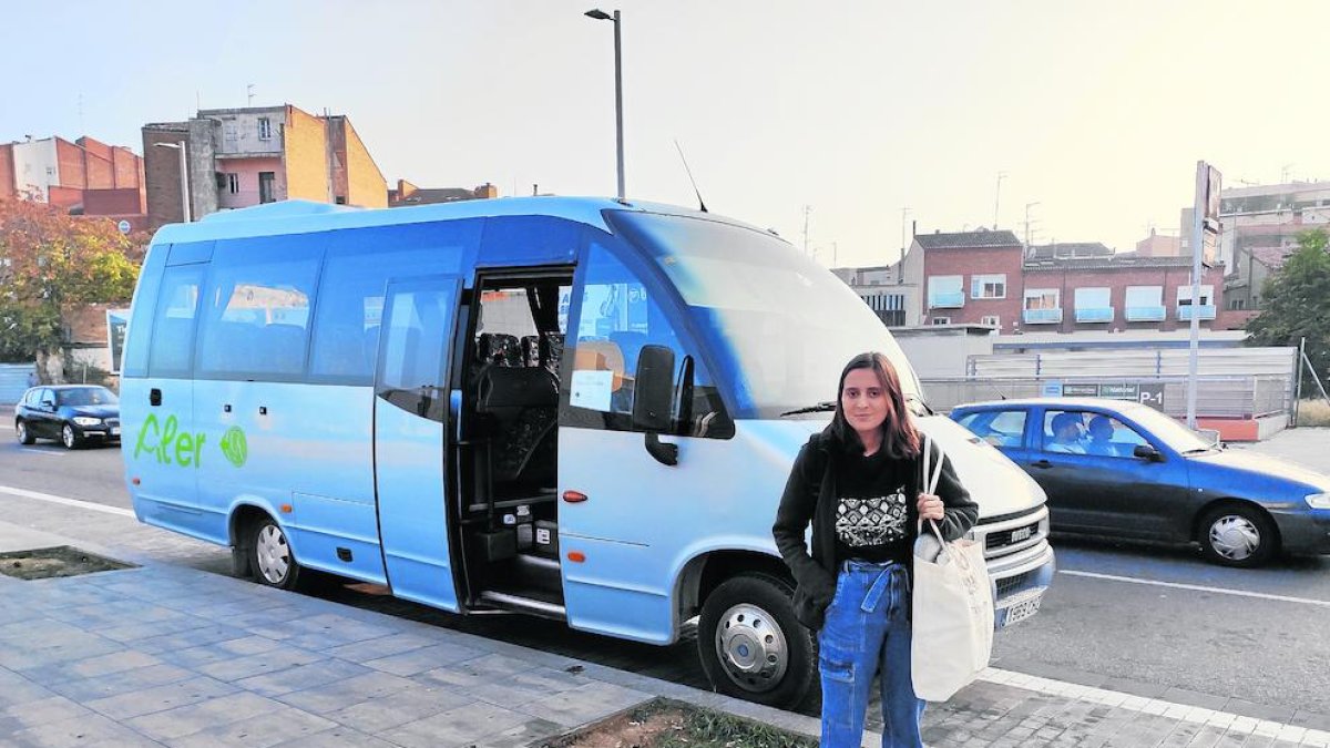Queixes perquè els busos que substitueixen els trens de la costa tarden una hora més