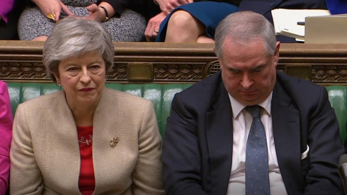 El Parlamento británico rechaza el tratado de salida del