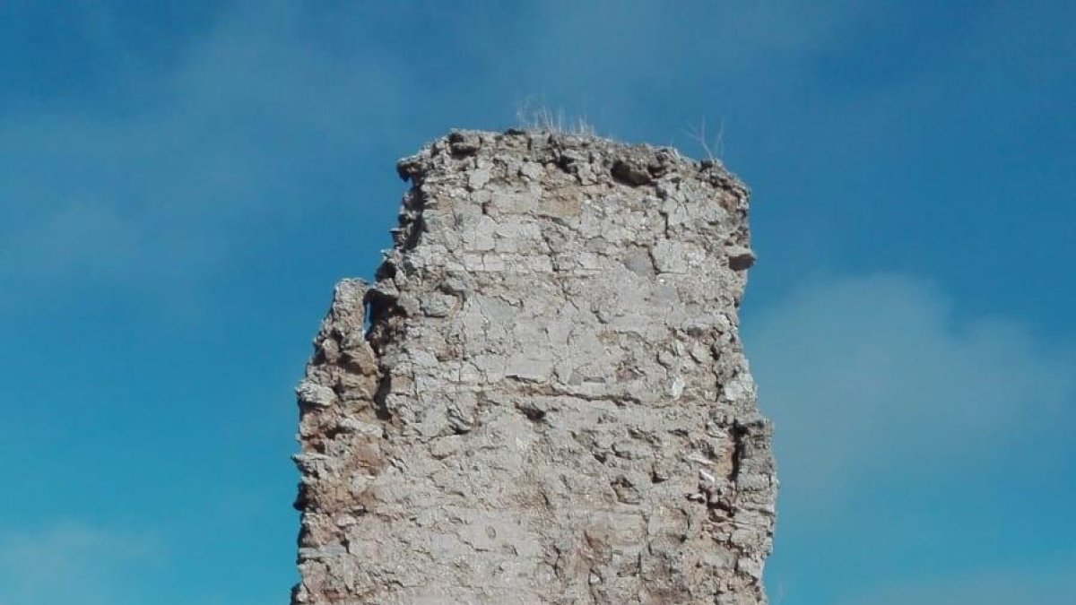 La Torre Blanca de Castelló, derribada tras las lluvias.