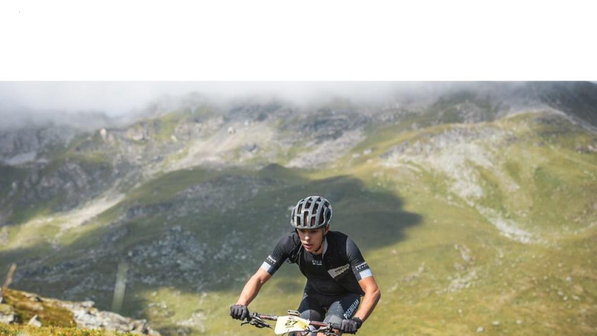 El lleidatà Josep Térmens durant una prova de BTT, la seua especialitat dins del ciclisme.