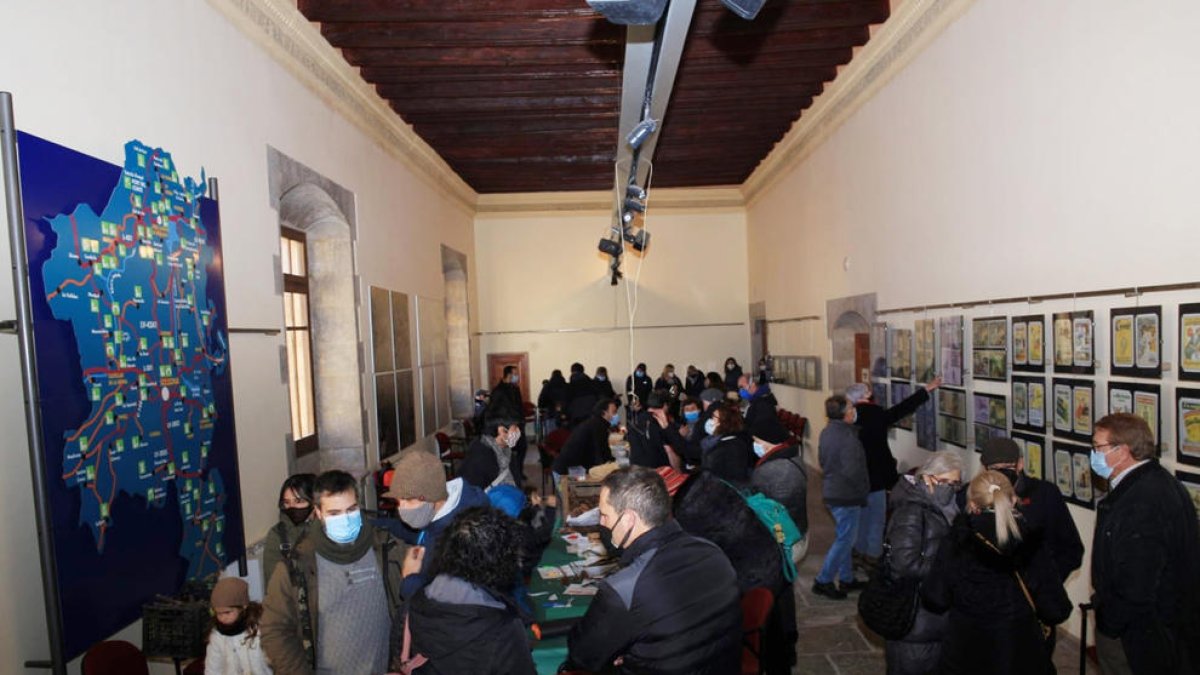 Primera Fira de Nadal a Riner amb productes dels micropobles