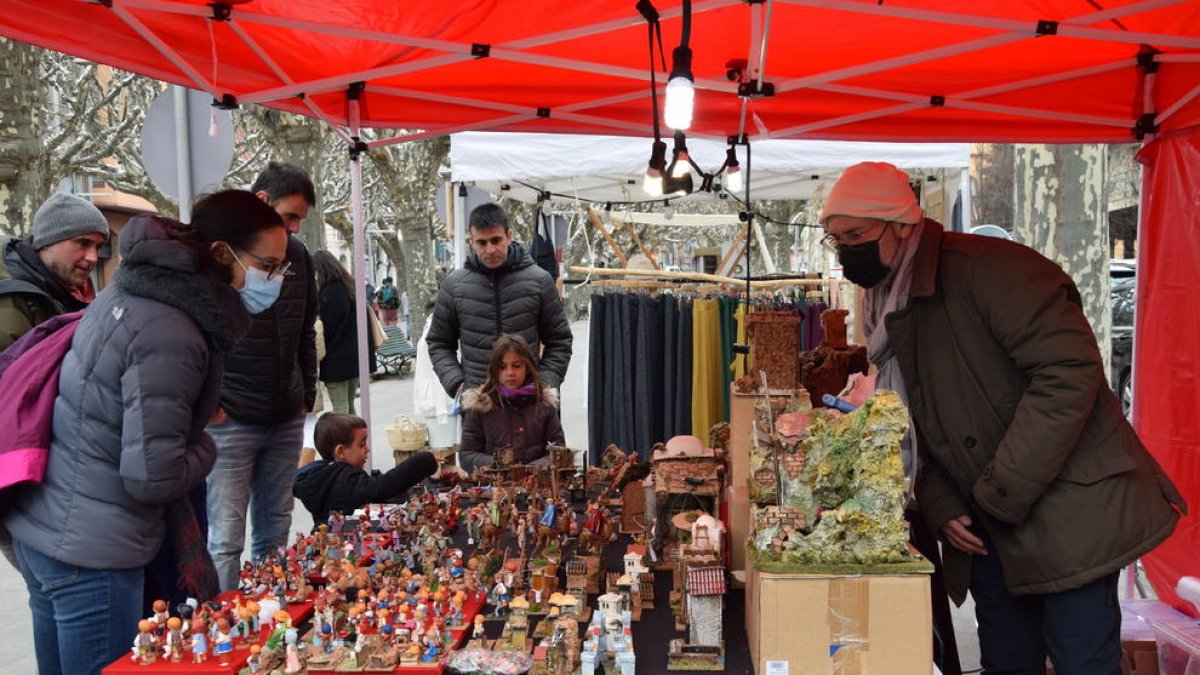 El passeig Joan Brudieu acull la majoria de mercats de Nadal.