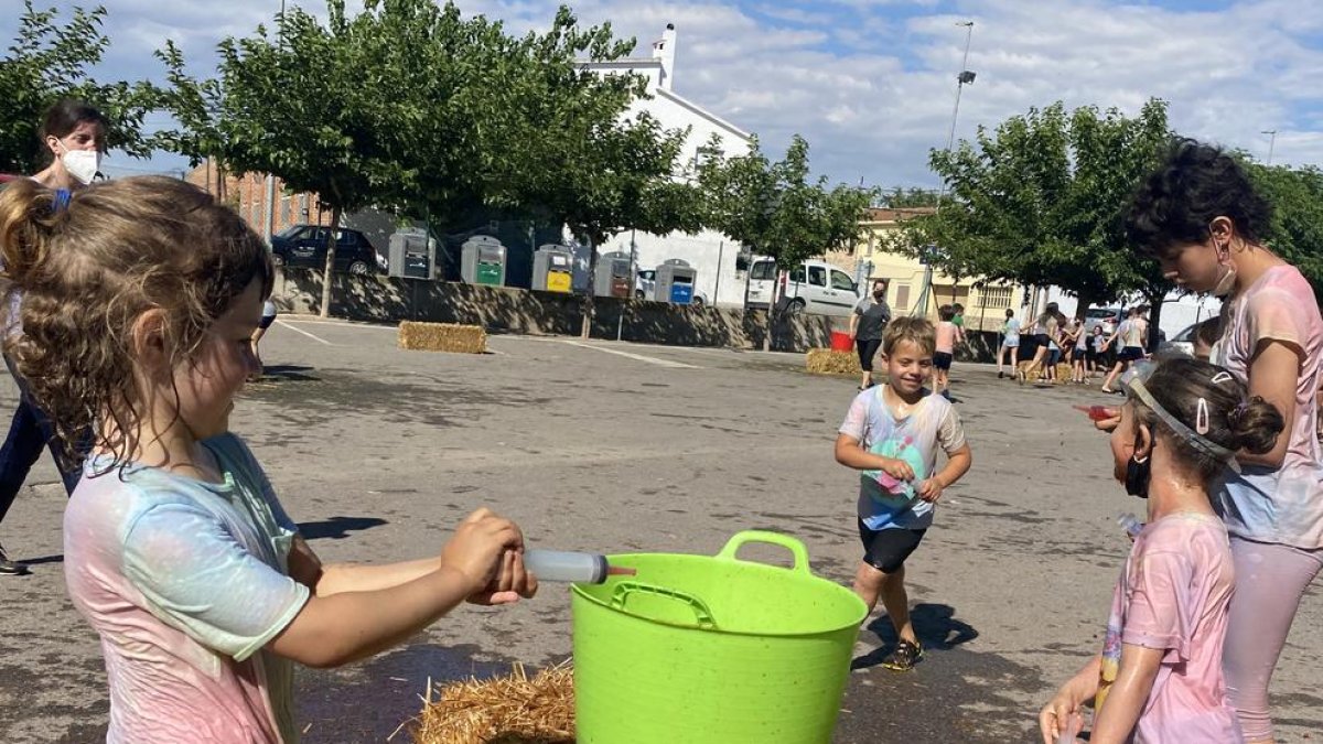 Más de 150 personas participan en la “xiringada” de las fiestas de
