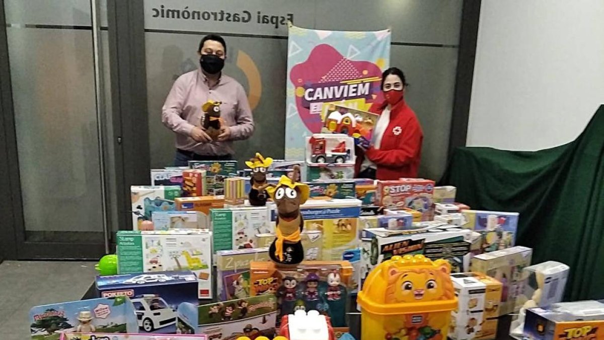 Donación de juguetes de la Fecoll el pasado mes de diciembre.