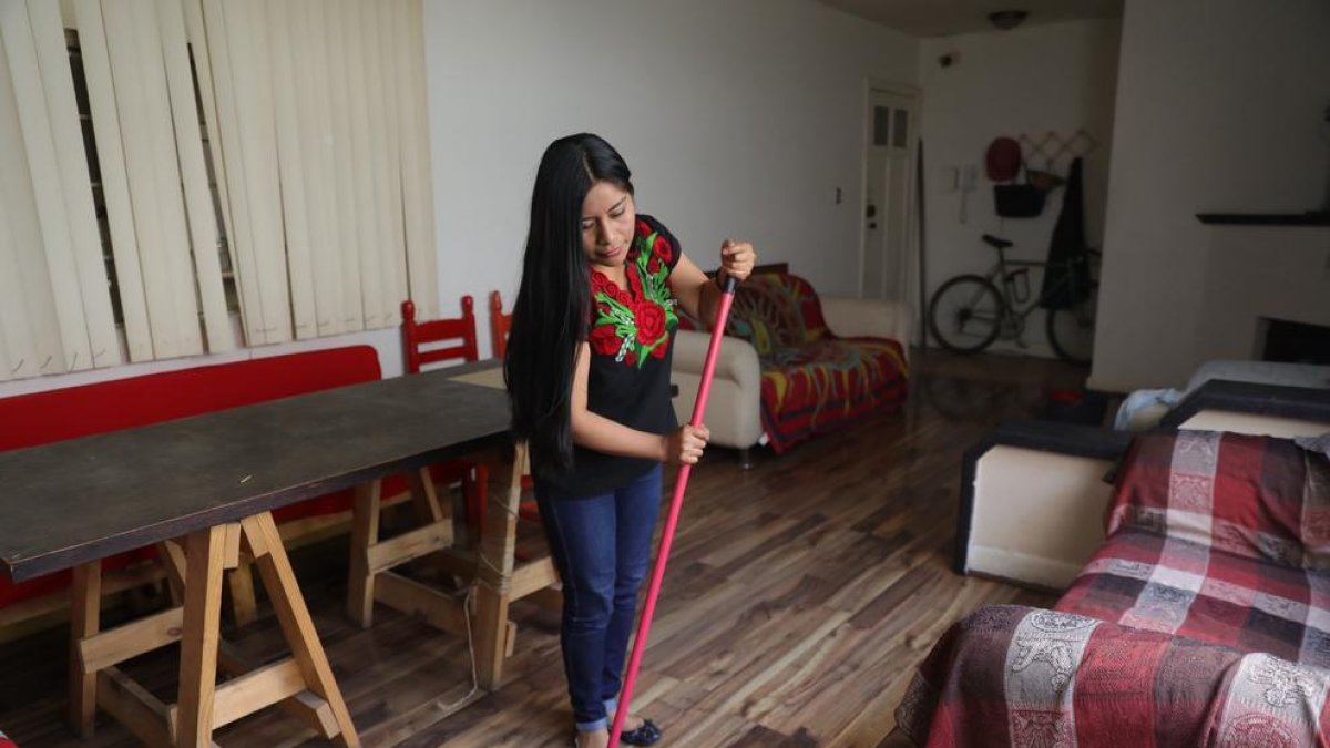La gran mayoría de empleados de hogar son mujeres.