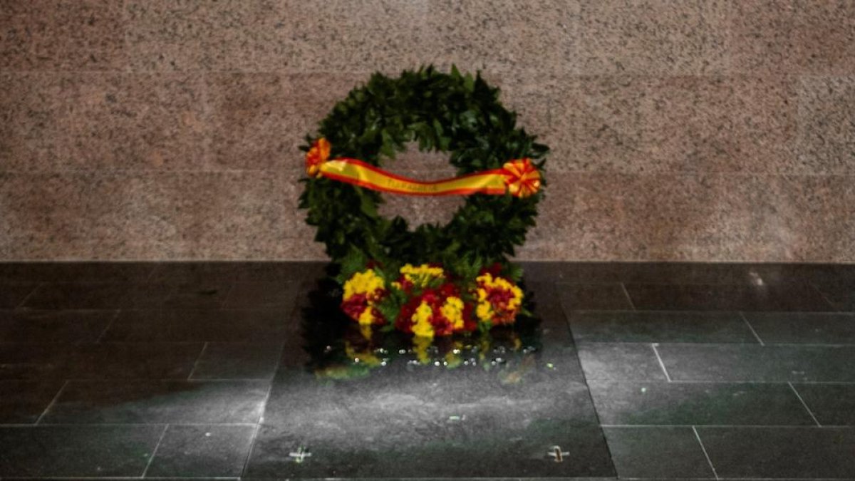 El Estado difunde imágenes de la tumba de Franco a Mingorrubio