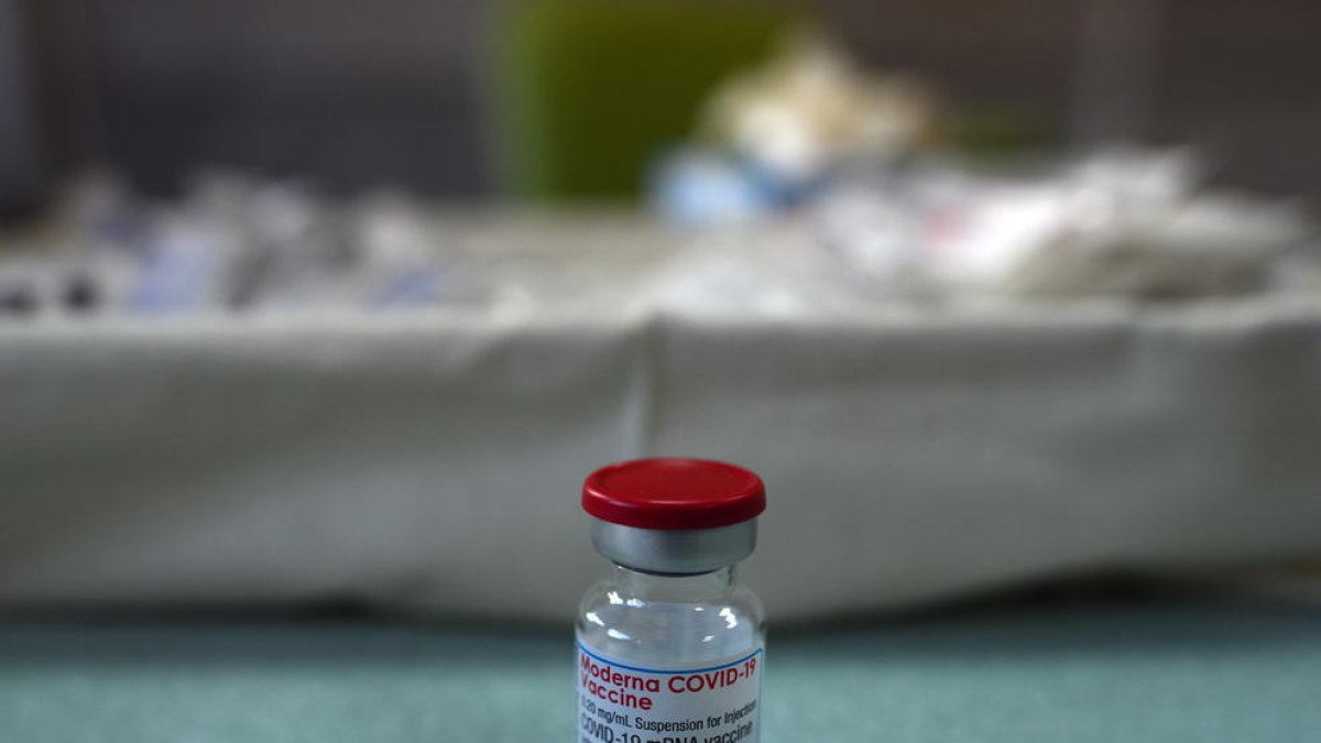 Una dosi de la vacuna de Moderna contra la covid-19.
