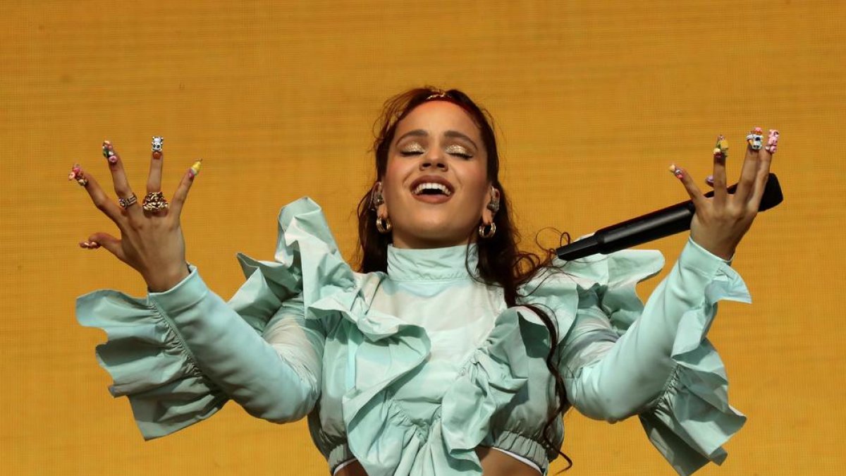 Uns lladres assalten la casa de Rosalía