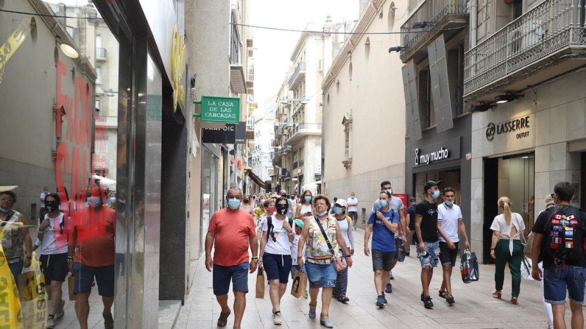 El Eix Comercial de Lleida es una de las principales zonas de tiendas en Ponent.