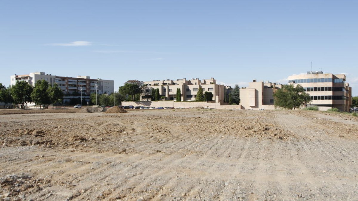El solar de Alcalde Pujol que será convertido en parque.