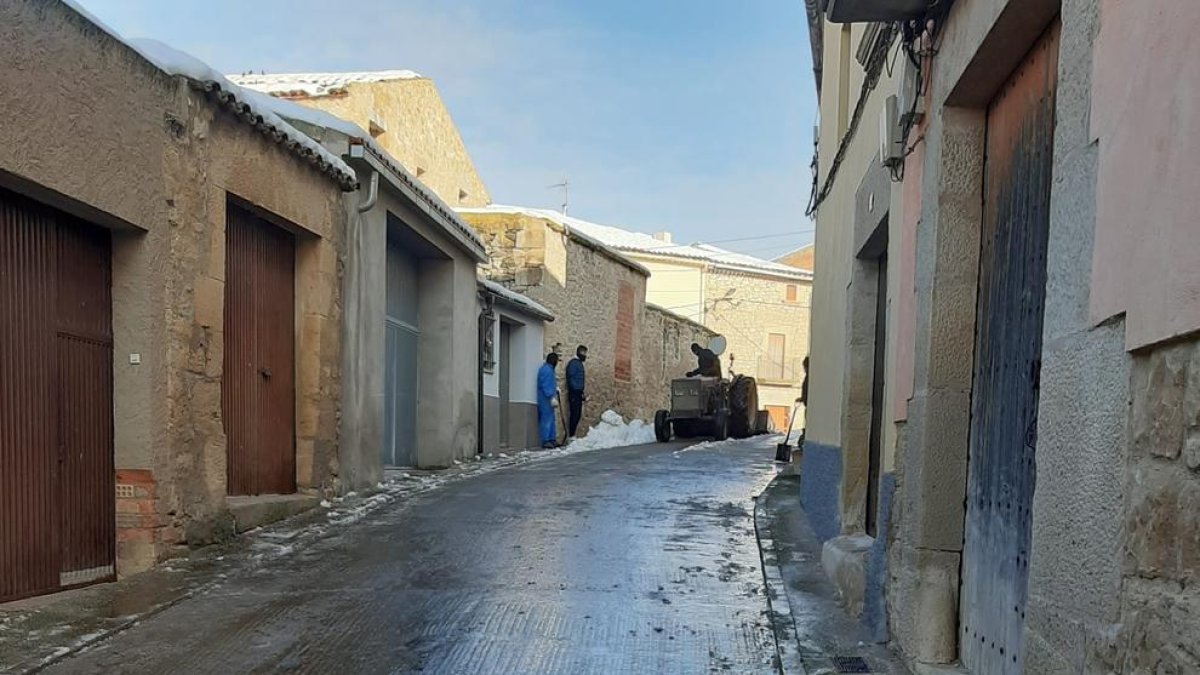El Estado repartió ayer 20 toneladas de sal para Les Garrigues.