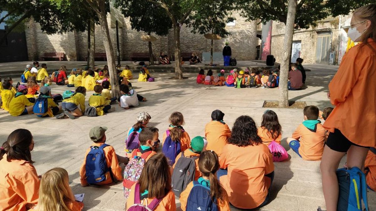 Centros educativos, Agrupament Escolta, entidades y voluntarios participaron en la recogida.
