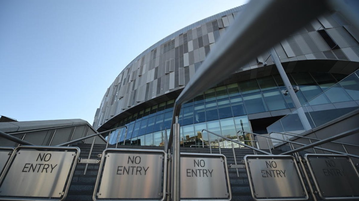 La UEFA suspende el procedimiento contra los clubs de la Superliga