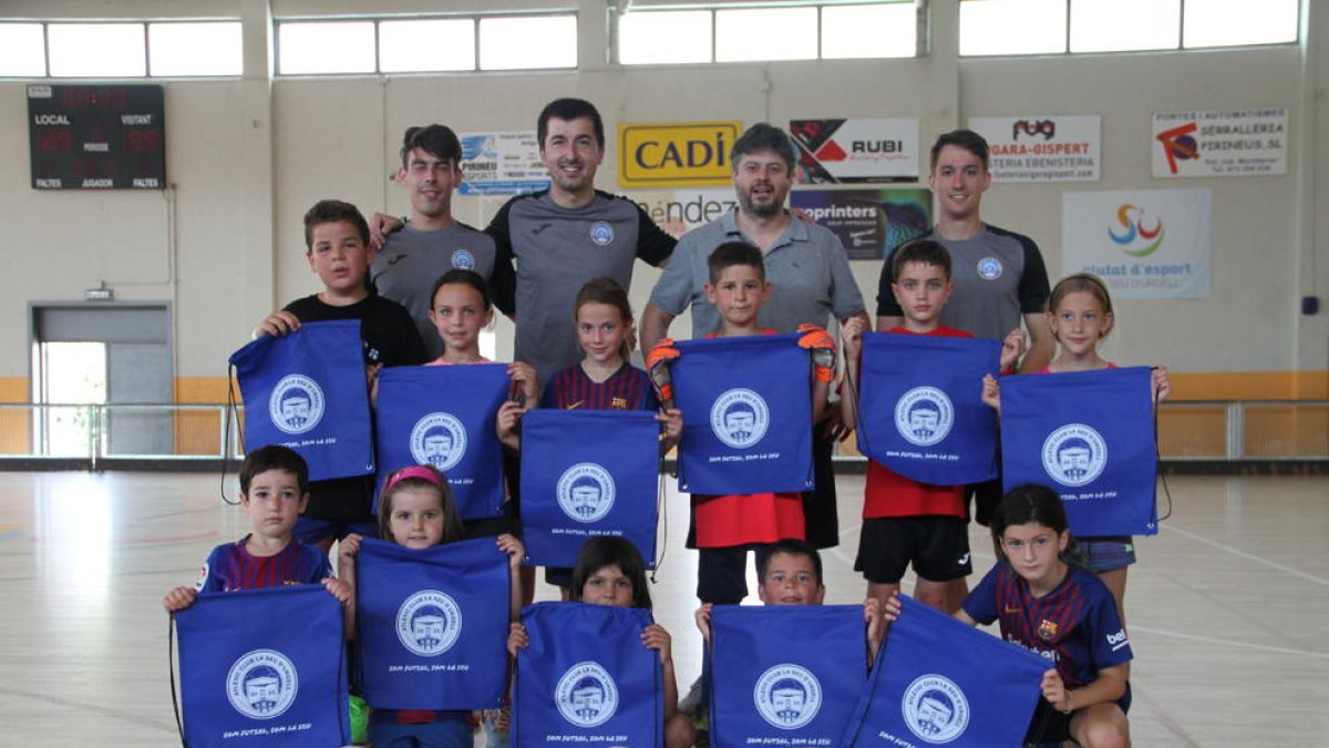 El club ha començat a treballar amb la base i comptarà amb equips sènior en competició.