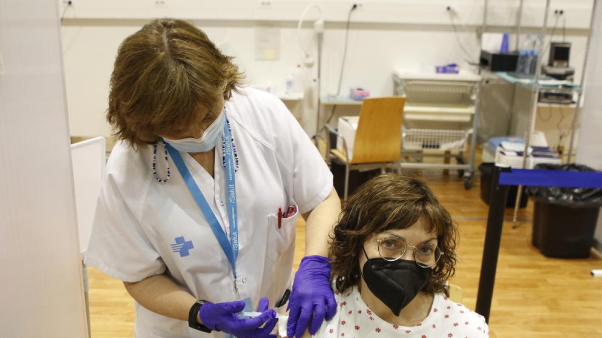 Vacunacions ahir al pavelló Onze de Setembre de Lleida.