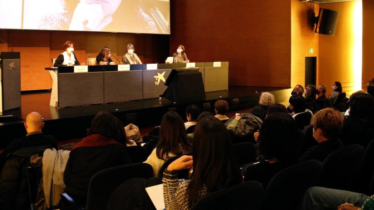 El Centre de Salut Mental Infantil i Juvenil de Lleida atiende unos 15 casos nuevos al día, el doble que antes de la pandemia