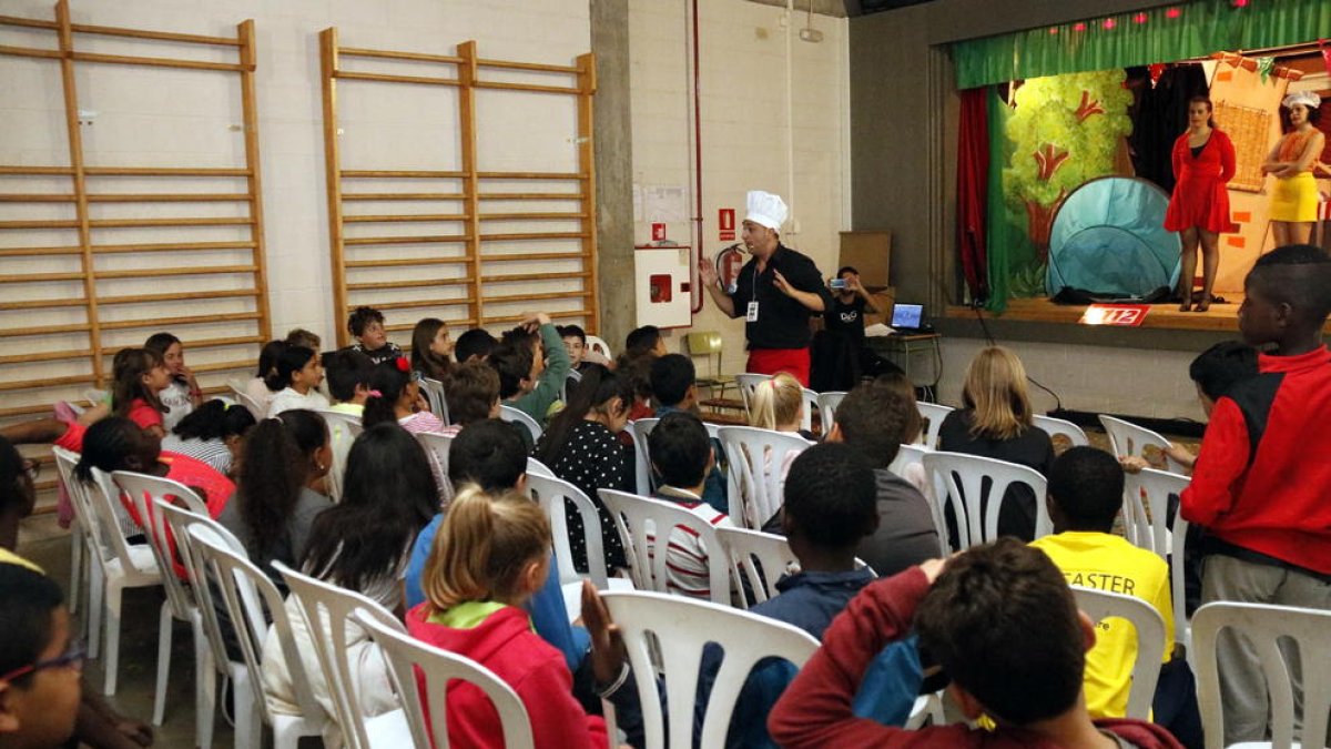 Les claus d'un Sant Joan segur a través del teatre