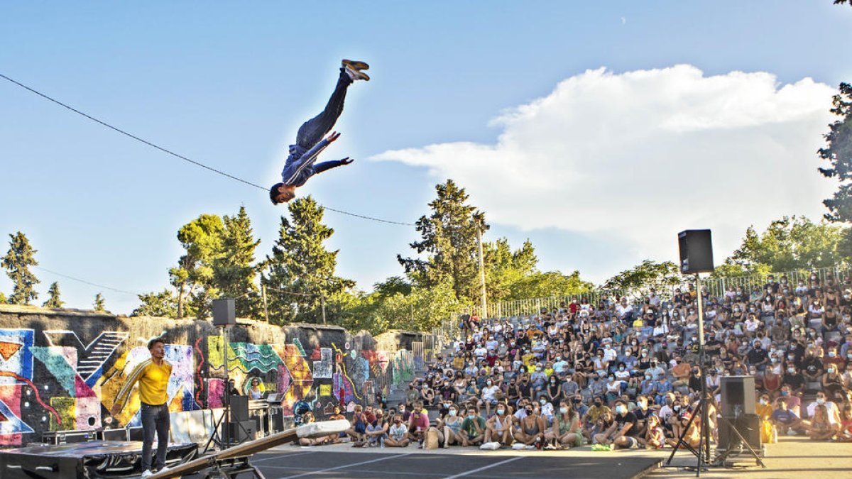 Soon Circus Company llenó la Ciutat Reguer en su última actuación.