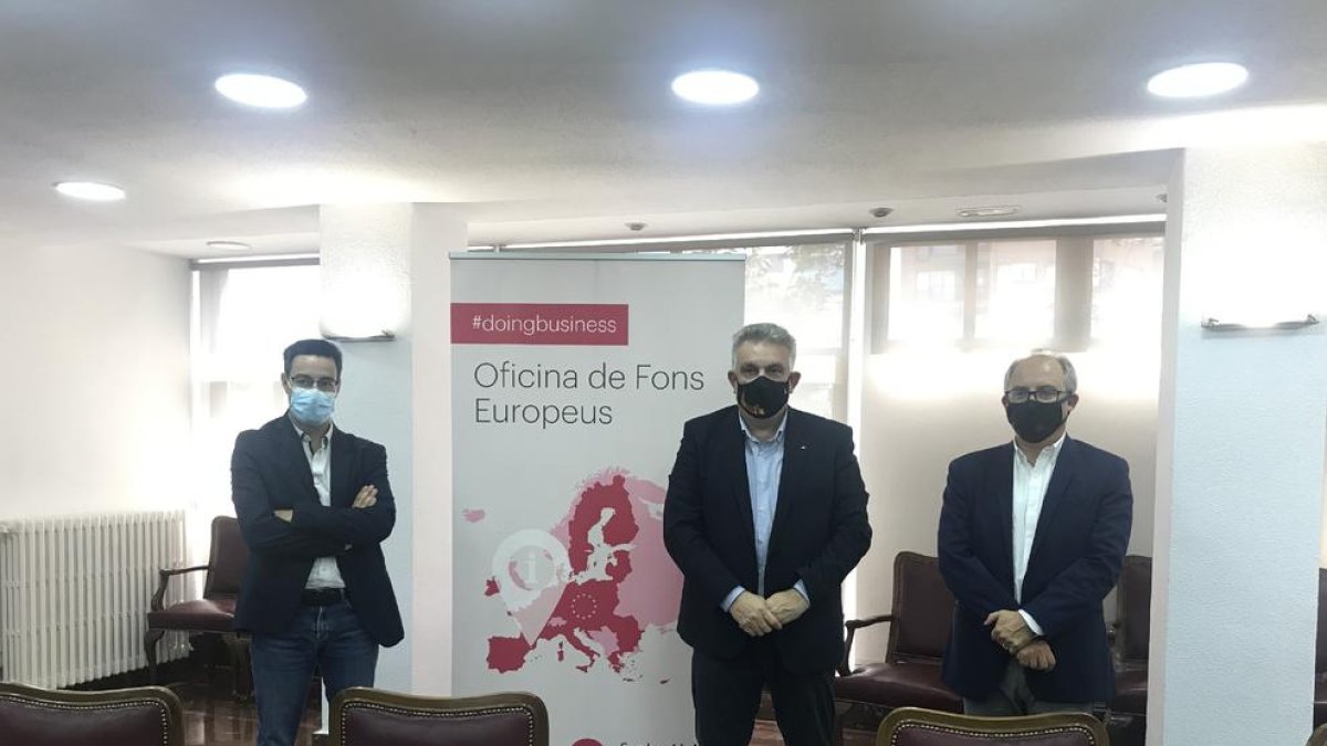 Els representants de la Cambra de Comerç van presentar ahir la posada en marxa de l’Oficina.