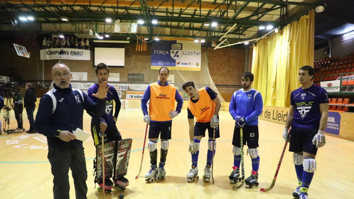 El equipo listado se ha entrenado tres días en el Onze de Setembre antes de su reestreno de hoy.