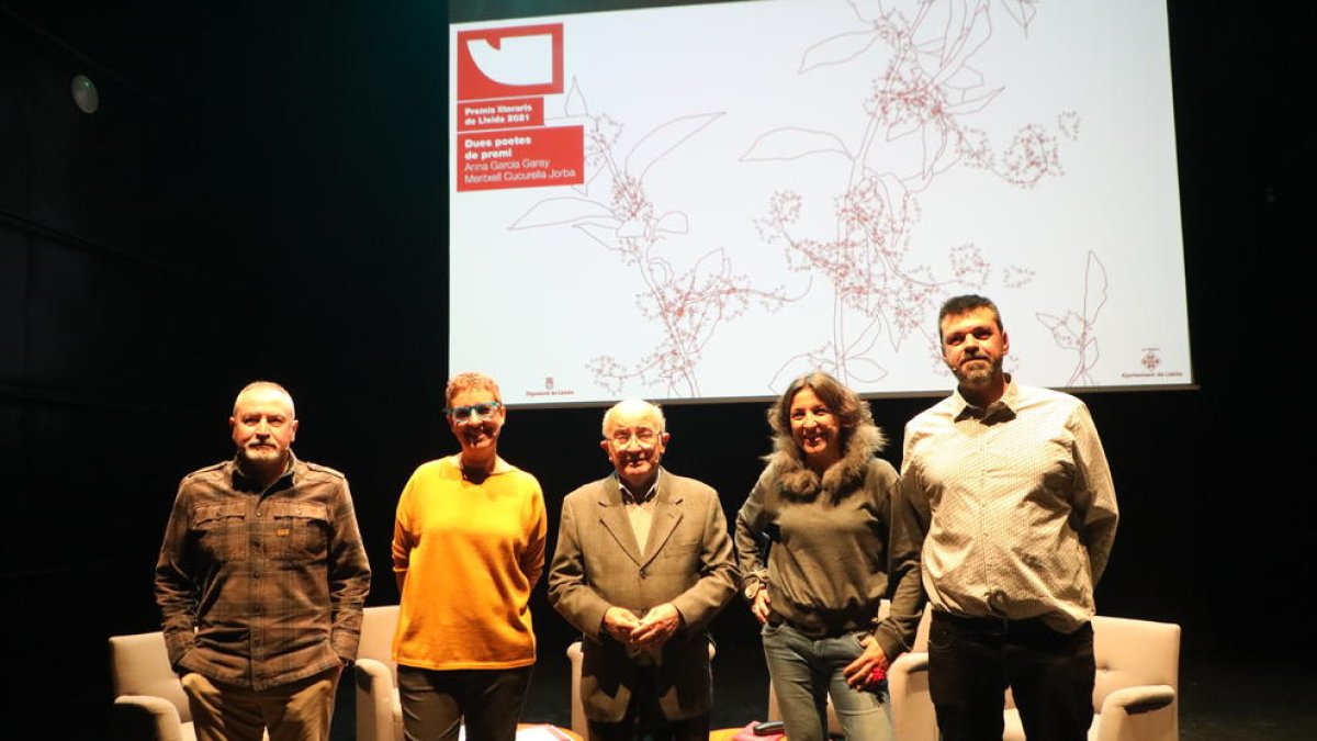 Presenten els llibres dels guanyadors del Màrius Torres el 2019 i 2020