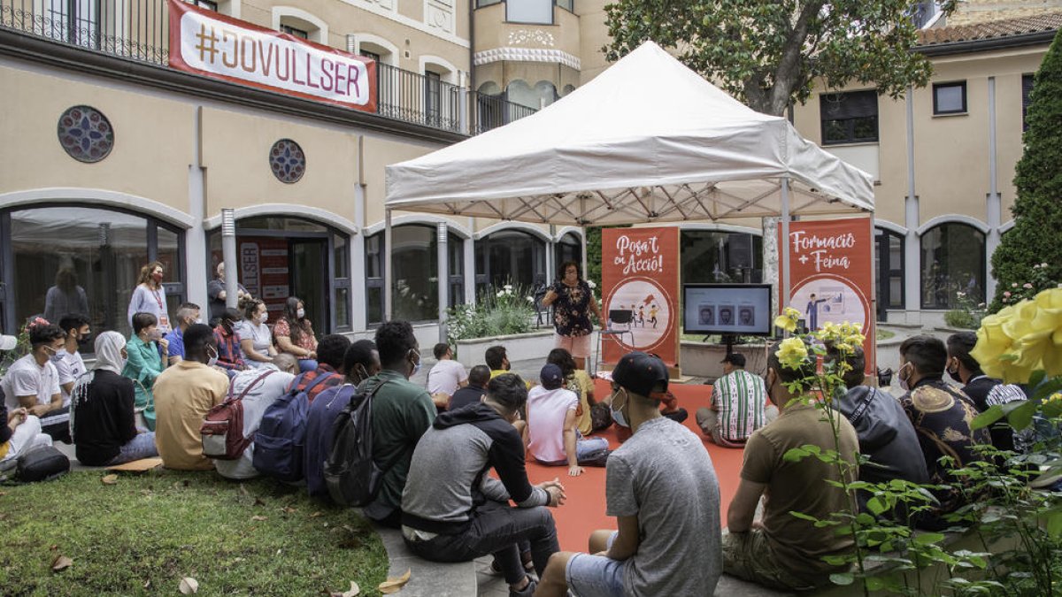 Participaron 35 jóvenes que se forman en soldadura, fontanería, electricidad y mantenimiento.