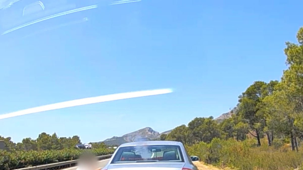 Imatge dels Mossos del detingut per robatoris a l’AP-7.