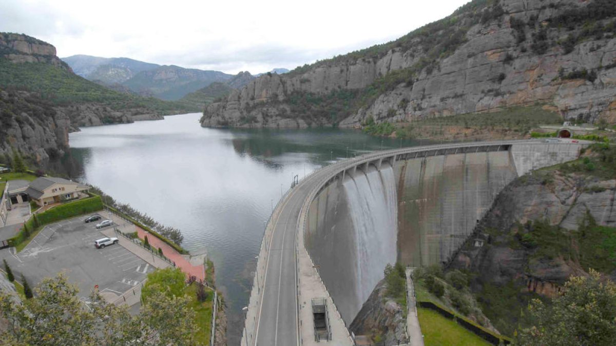 Imagen de archivo de la presa del pantano de la Llosa del Cavall.