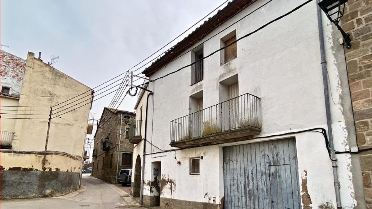 El consultori s’instal·larà a la planta baixa de l’edifici.