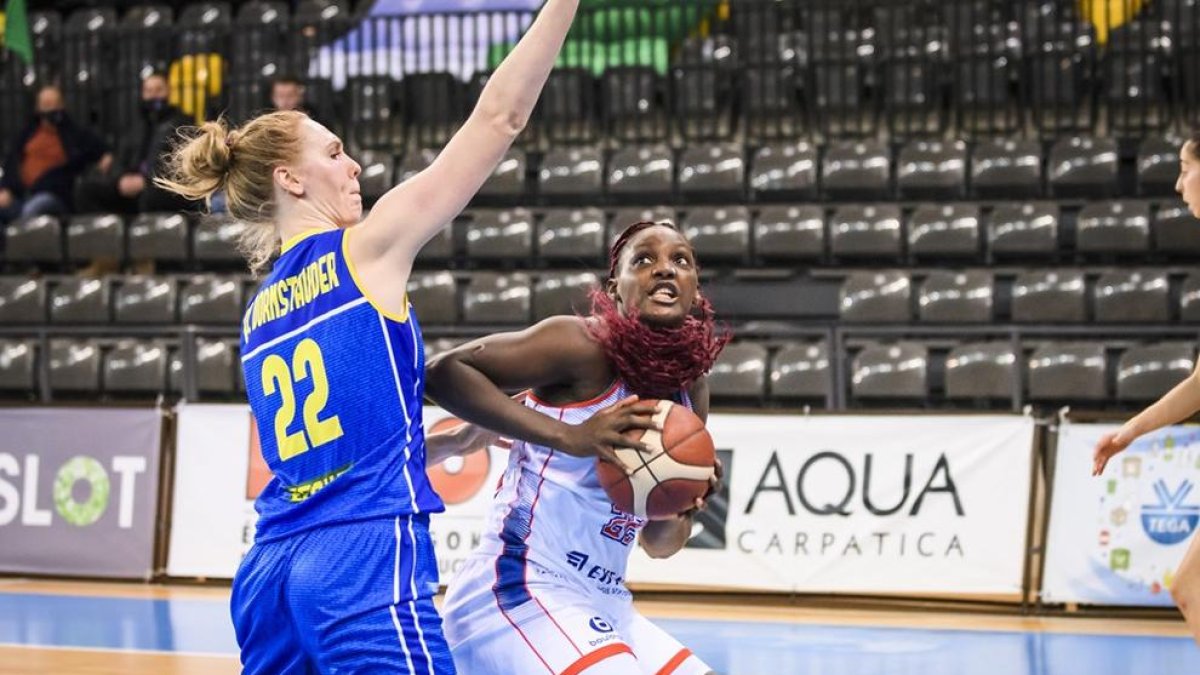 El tap de Donstauder sobre Diaby va resultar determinant.