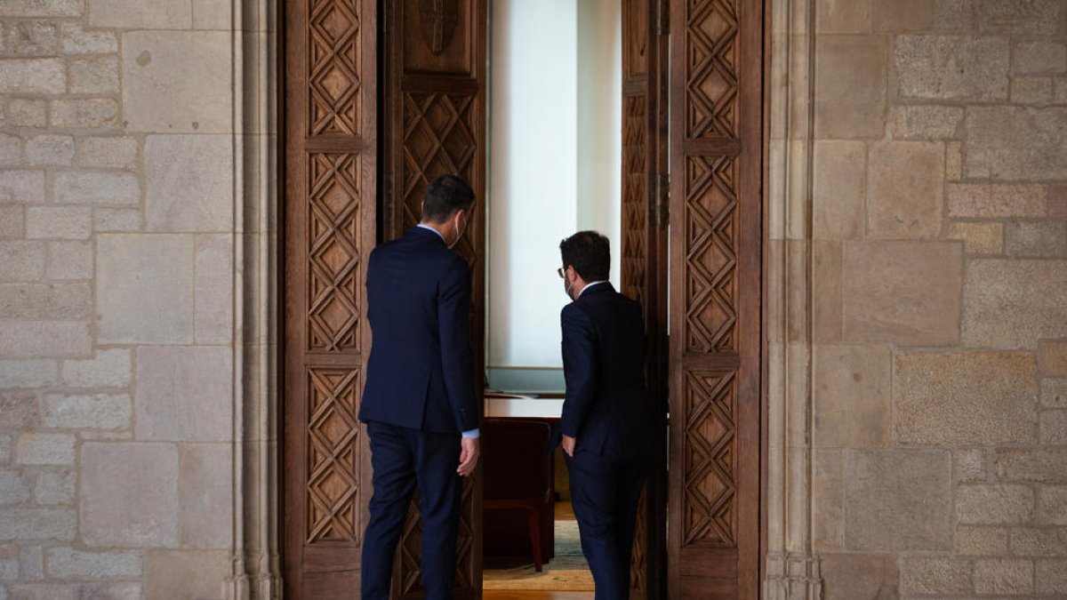 El president català, Pere Aragonès, i el cap de l’Executiu espanyol, Pedro Sánchez, van obrir ahir la porta al diàleg.