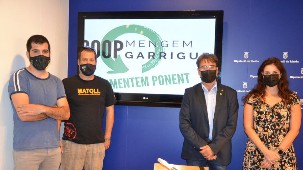 La presentació de la cooperativa Mengem Garrigues ahir a la diputació de Lleida.