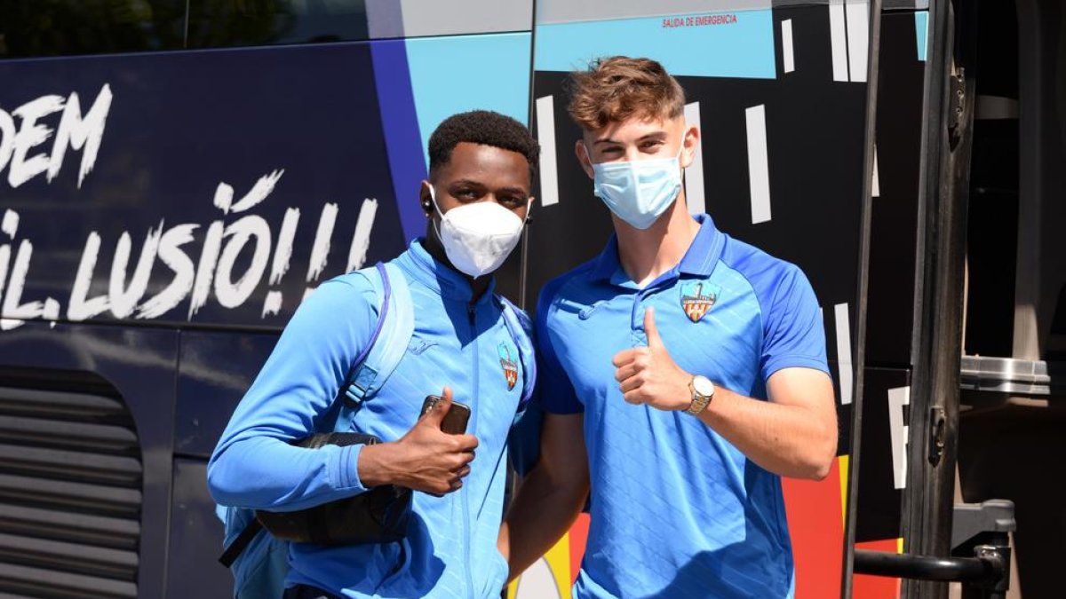 La plantilla es va desplaçar ahir.