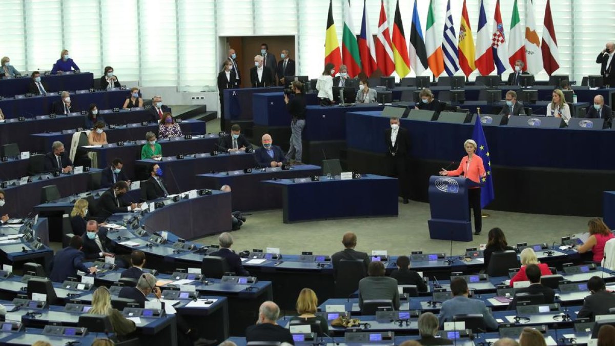 Ursula von der Leyen durant el seu discurs en el debat de l’Estat de la Unió a l’Europarlament.