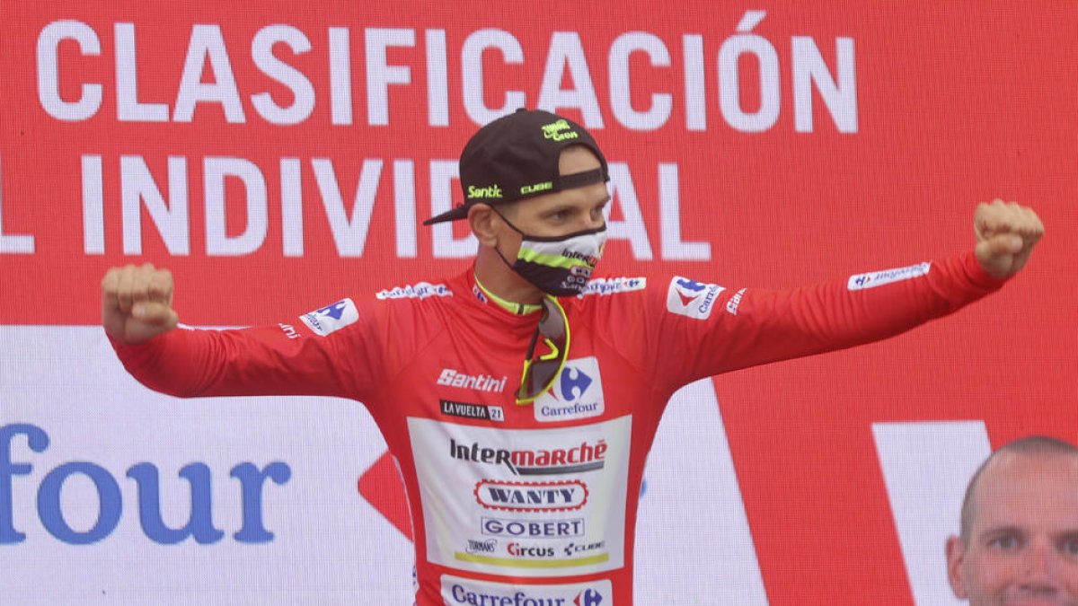 Taaramäe, nou líder de la Vuelta a Espanya.