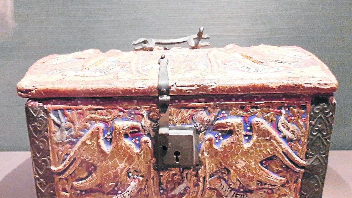 Las obras llegadas desde Lleida, ayer en el Museo Diocesano de Barbastro.